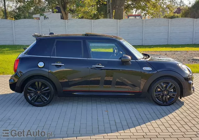 MINI Cooper John Cooper Works