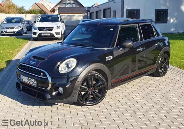 MINI Cooper John Cooper Works