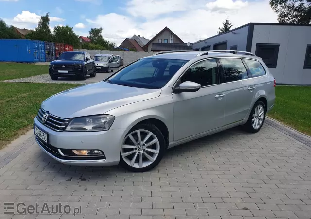 VOLKSWAGEN Passat 