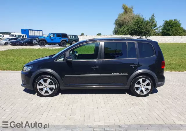 VOLKSWAGEN Touran Comfortline