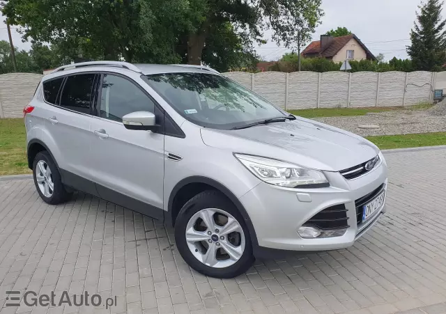 FORD Kuga Titanium 4WD