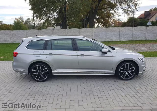 VOLKSWAGEN Passat Highline DSG