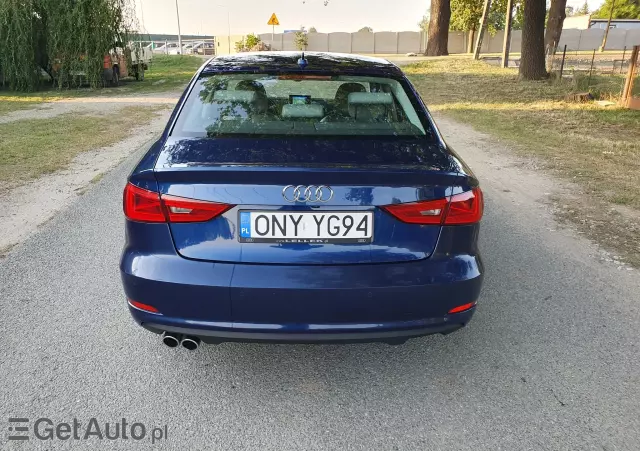 AUDI A3 Attraction S tronic