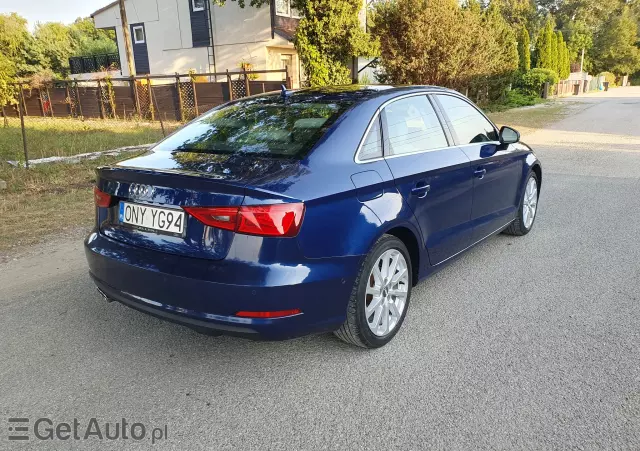 AUDI A3 Attraction S tronic