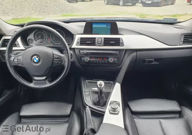 BMW Seria 3 320