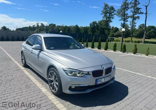 BMW Seria 3 Luxury Line