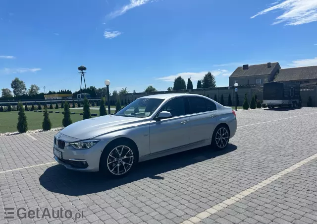 BMW Seria 3 Luxury Line