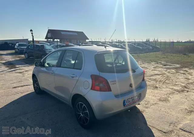 TOYOTA Yaris 1.33 Life