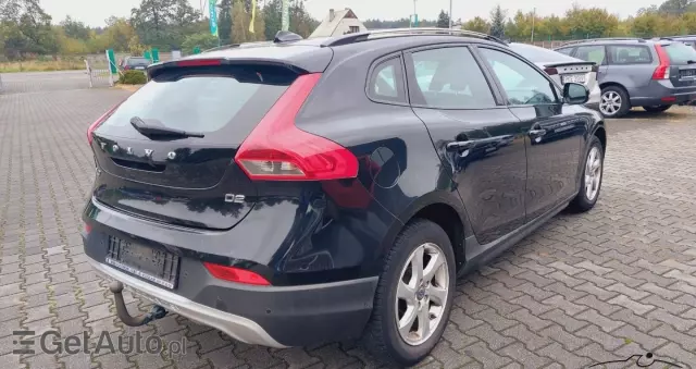 VOLVO V40 Cross Country 