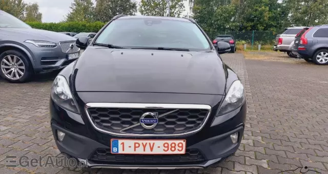 VOLVO V40 Cross Country 