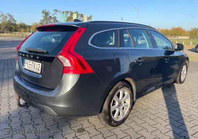 VOLVO V60 Summum