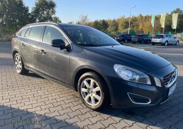 VOLVO V60 Summum