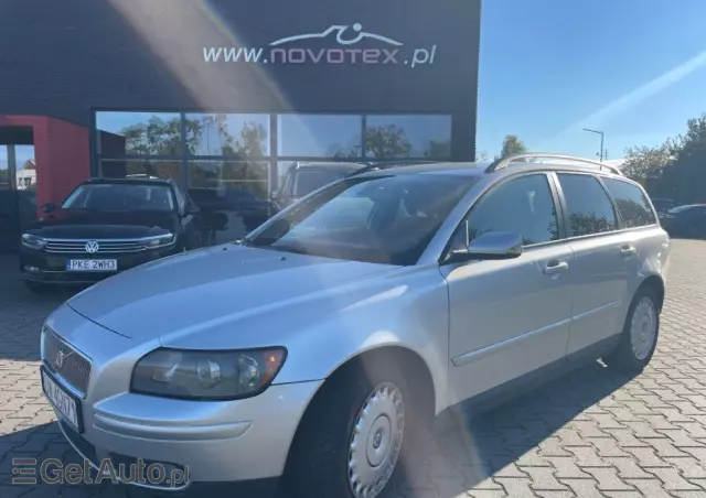 VOLVO V50 Momentum