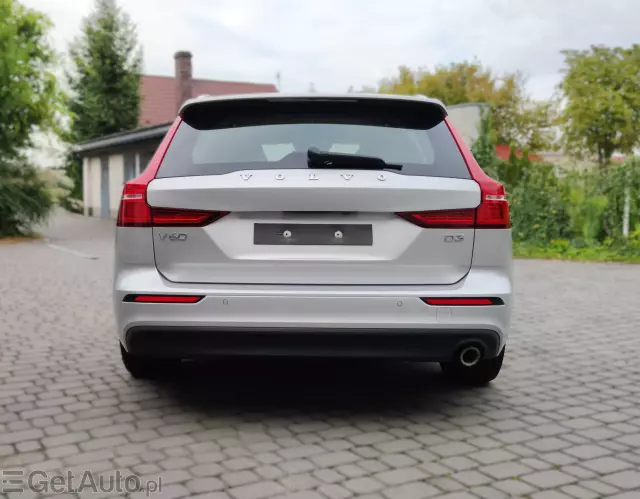 VOLVO V60 Momentum Pro