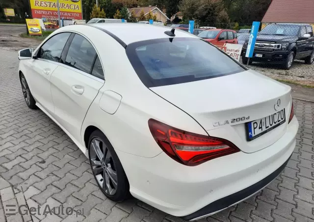 MERCEDES-BENZ CLA 