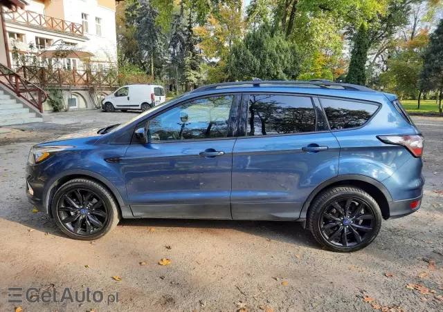 FORD Kuga Edition AWD