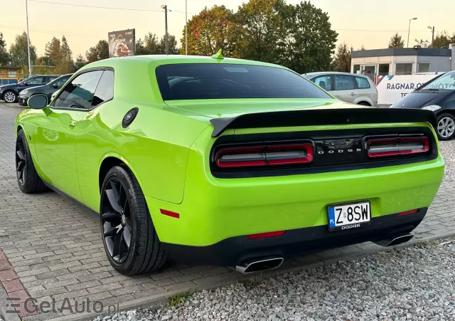 DODGE CHALLENGER Automatik 392 Hemi Scat Pack Shaker