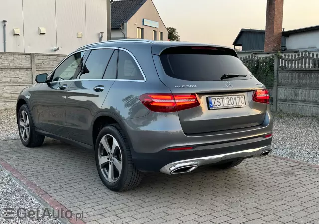 MERCEDES-BENZ GLC GLC 300 4 Matic