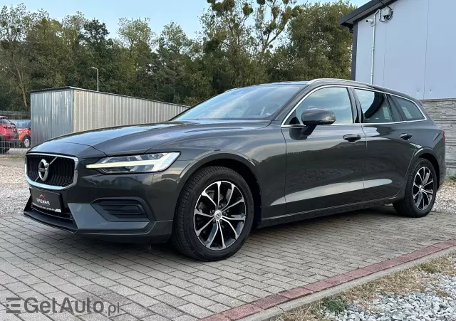 VOLVO V60 Momentum Getr