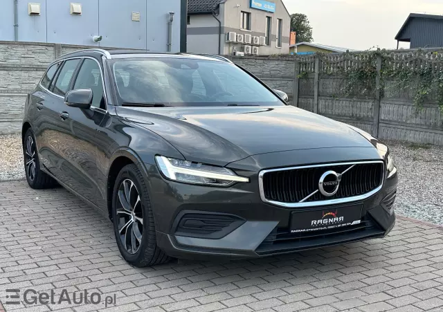 VOLVO V60 Momentum Getr