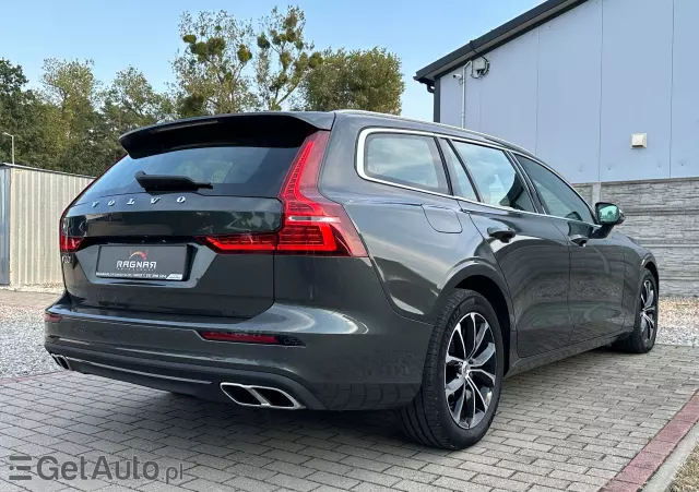 VOLVO V60 Momentum Getr