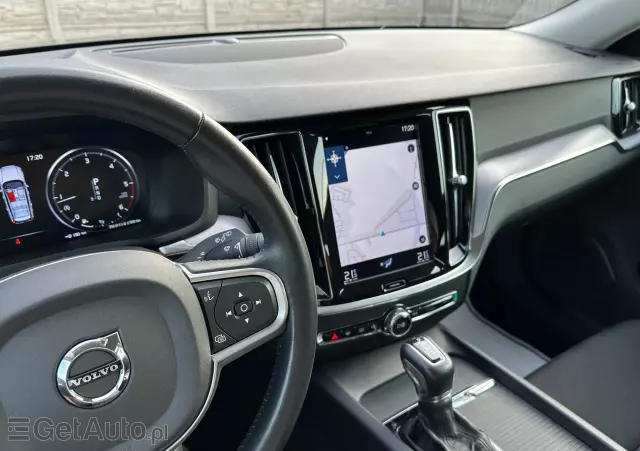 VOLVO V60 Momentum Getr