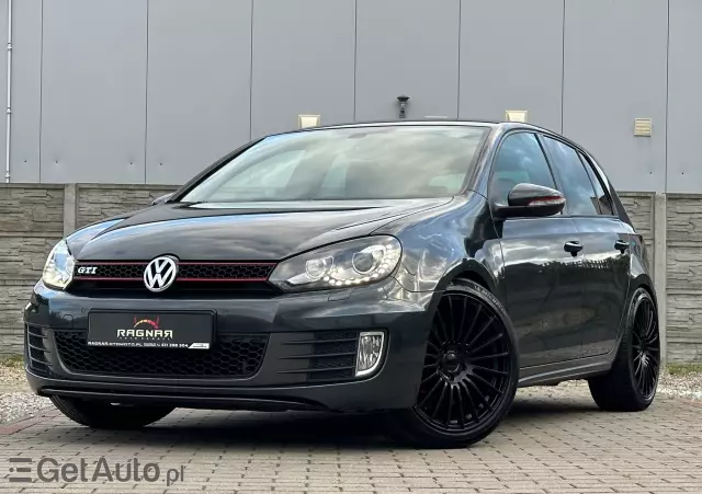 VOLKSWAGEN Golf GTI DSG