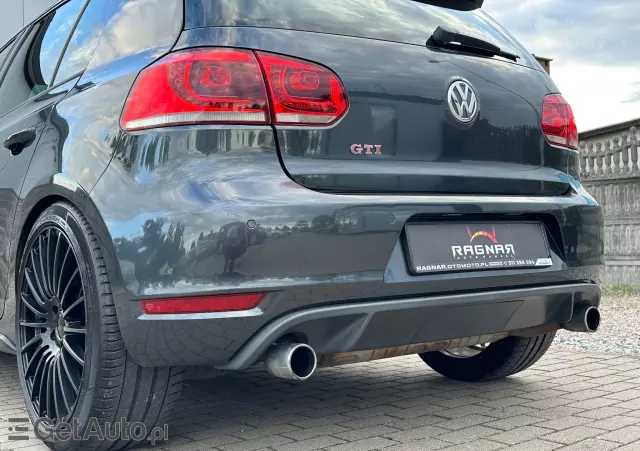 VOLKSWAGEN Golf GTI DSG