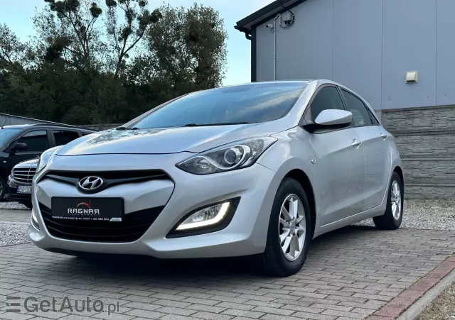 HYUNDAI I30 1.4 Fifa World Cup Edition