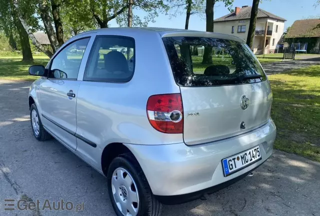 VOLKSWAGEN Fox 