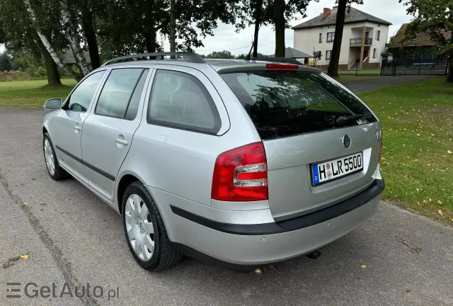 SKODA Octavia 