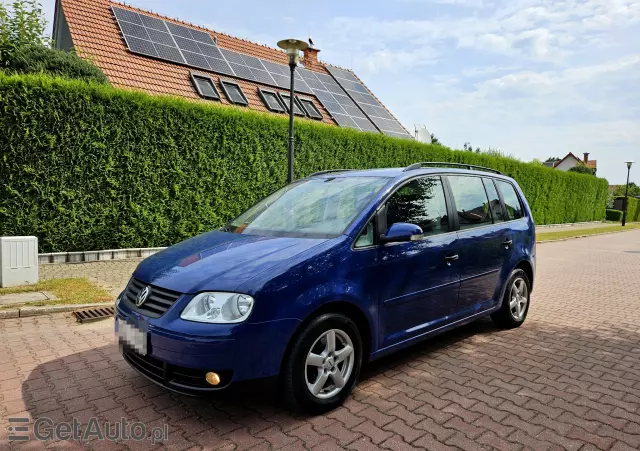 VOLKSWAGEN Touran 