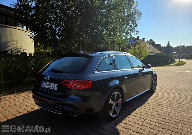 AUDI S4 Avant