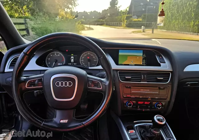 AUDI S4 Avant