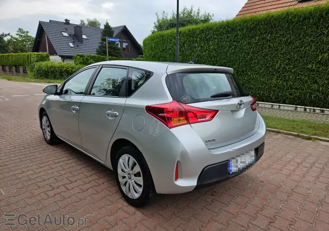 TOYOTA Auris Active