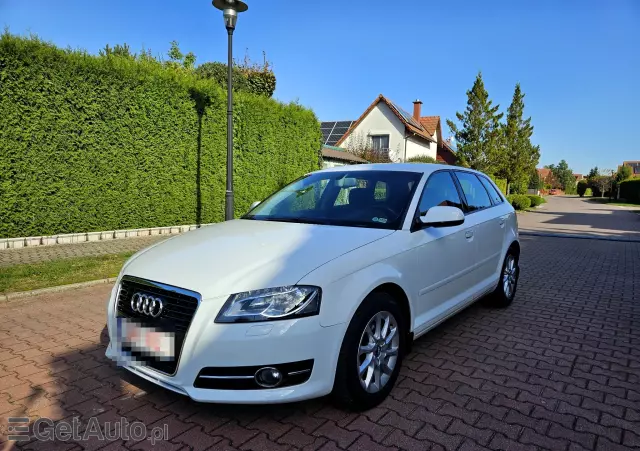 AUDI A3 Sportback Attraction