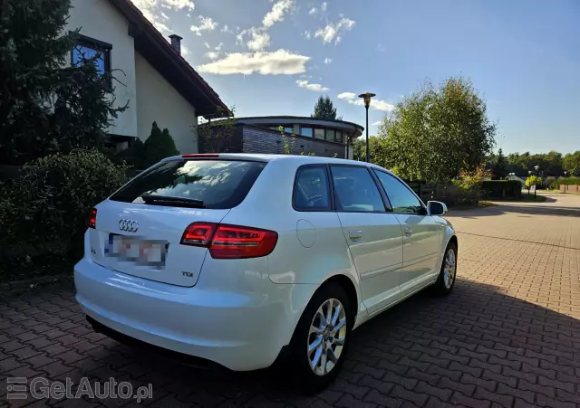 AUDI A3 Sportback Attraction