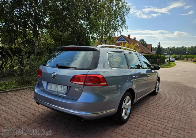 VOLKSWAGEN Passat Highline DSG