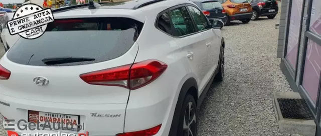 HYUNDAI Tucson 