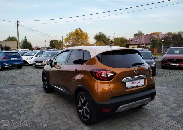 RENAULT Captur Initiale Paris