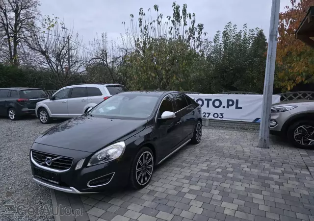 VOLVO S60 Momentum