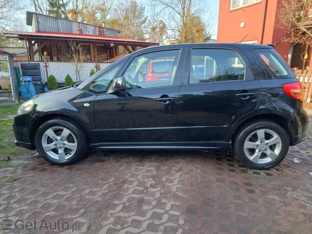 SUZUKI SX4 