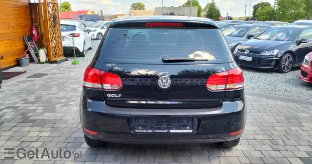 VOLKSWAGEN Golf Trendline