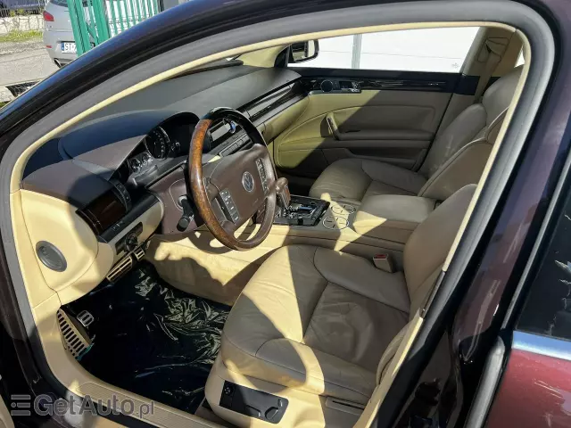 VOLKSWAGEN Phaeton 