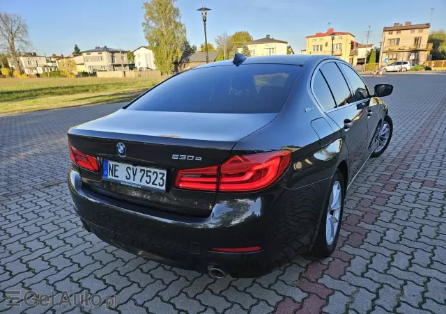 BMW Seria 5 530i mHEV Luxury Line