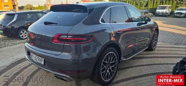 PORSCHE Macan Turbo