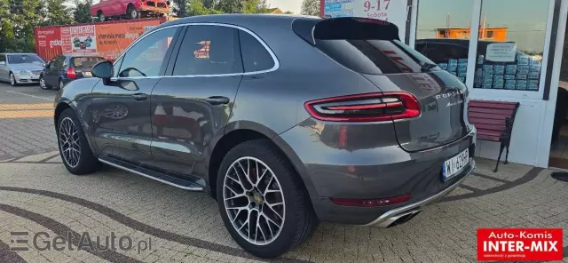 PORSCHE Macan Turbo