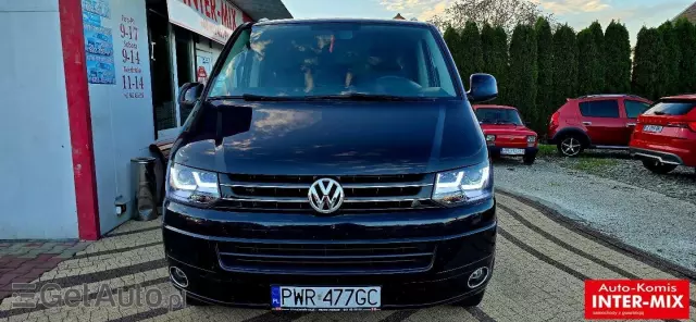 VOLKSWAGEN Transporter Caravelle Trendline DSG