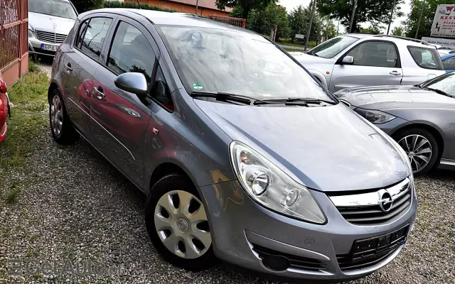 OPEL Corsa Essentia