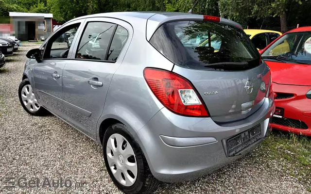 OPEL Corsa Essentia